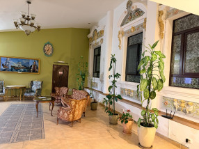 Zona neutra Hotel Royal la etaj